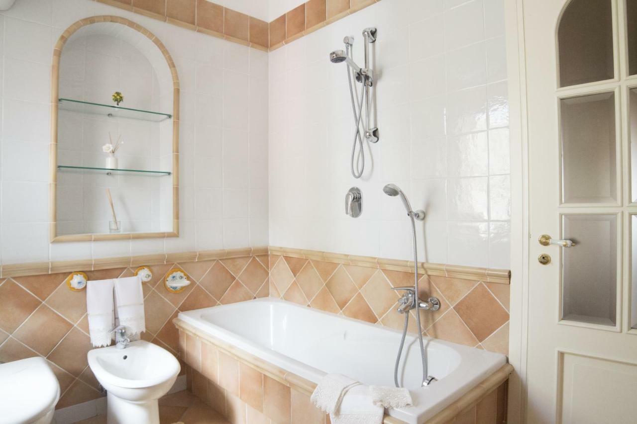Appartamento Panorama Host - Domus Amalfi Coast Maiori Esterno foto