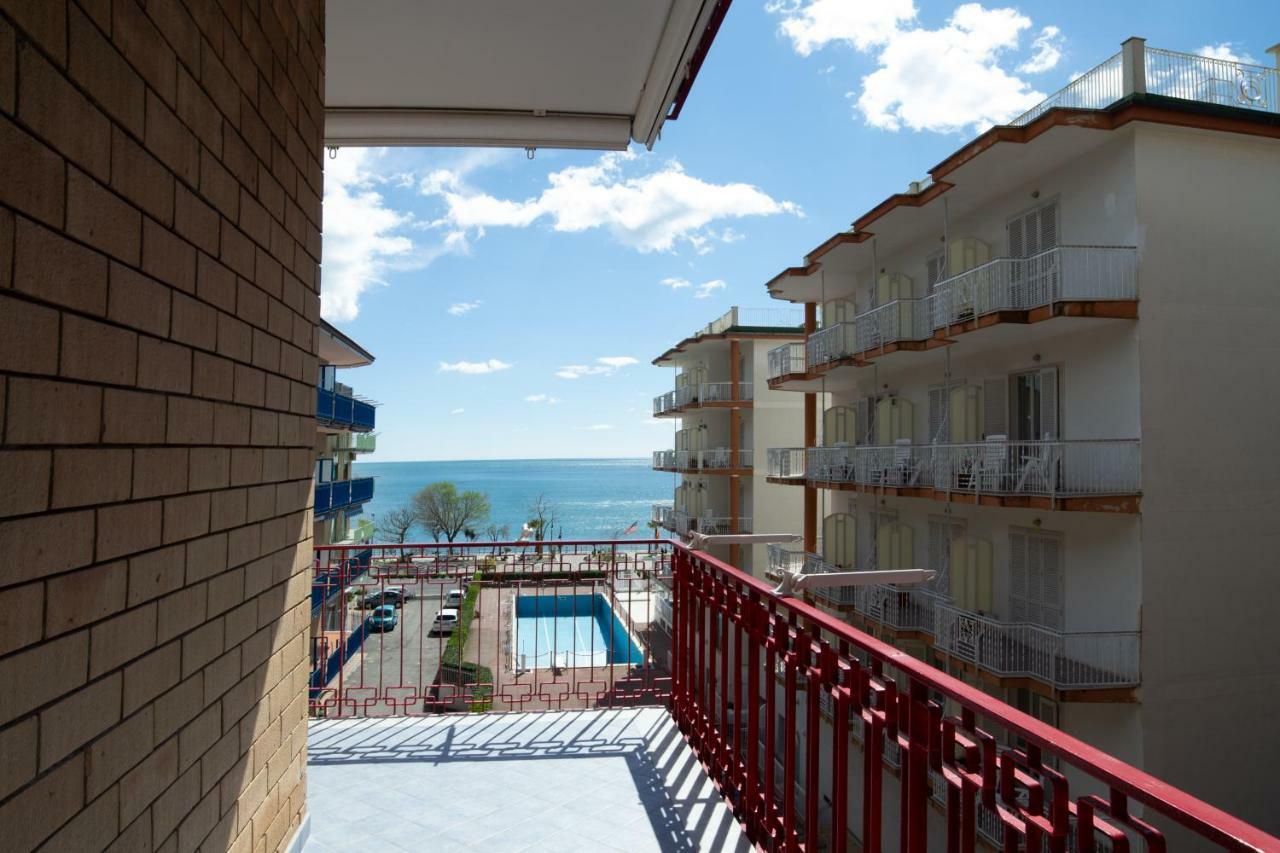 Appartamento Panorama Host - Domus Amalfi Coast Maiori Esterno foto