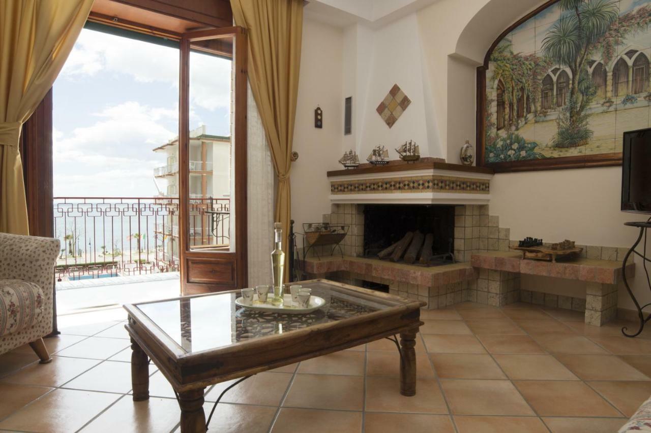 Appartamento Panorama Host - Domus Amalfi Coast Maiori Esterno foto