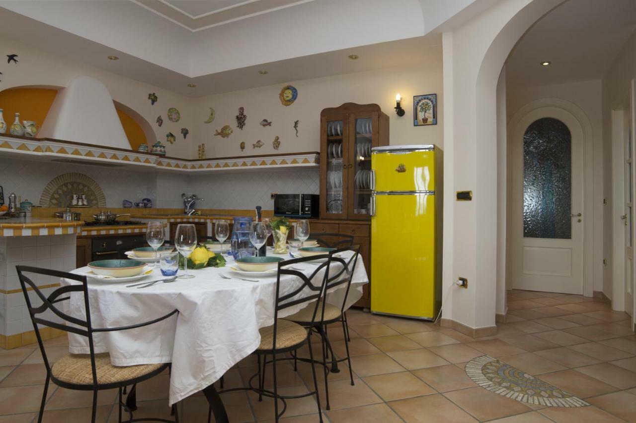 Appartamento Panorama Host - Domus Amalfi Coast Maiori Esterno foto